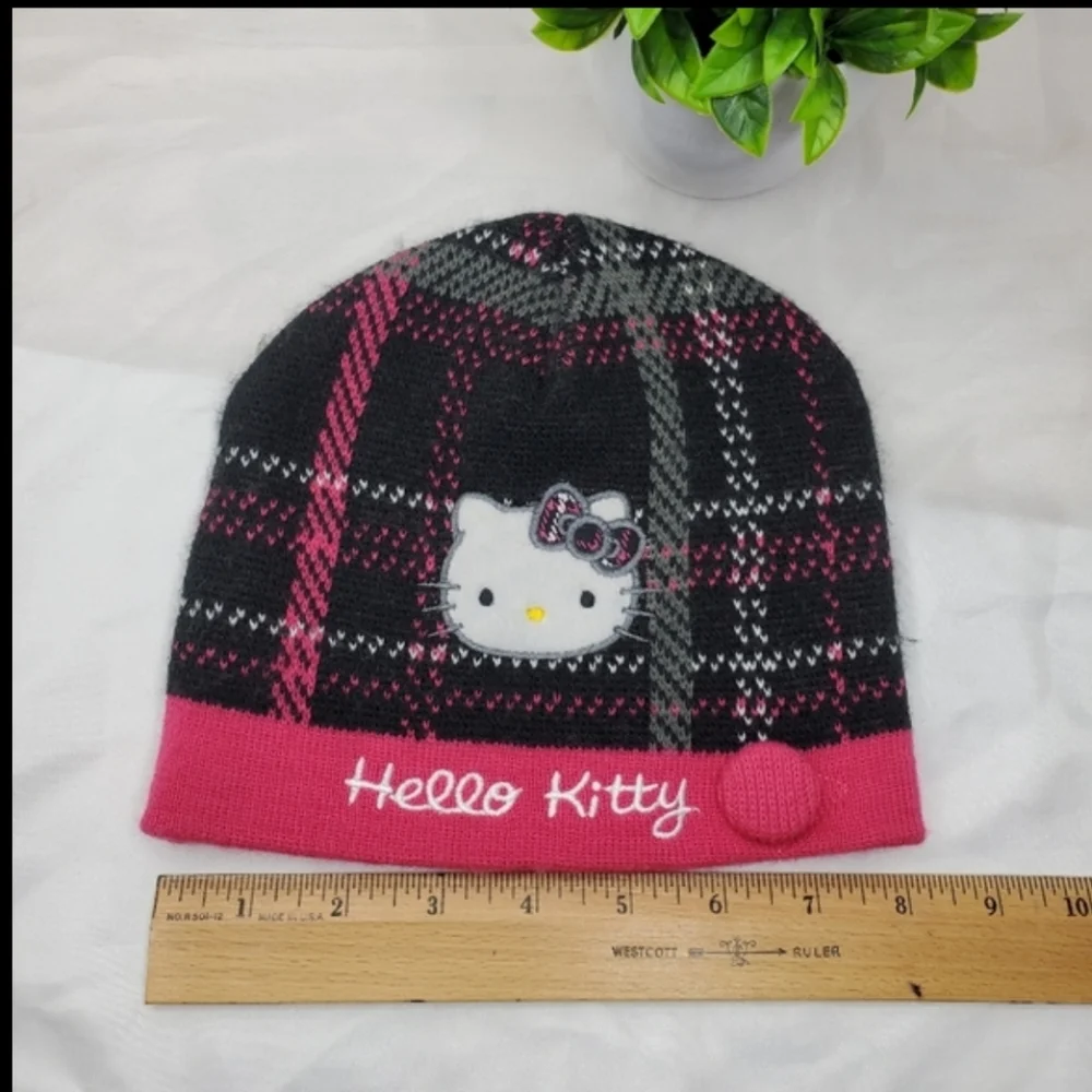 ♡♡ Hello Kitty Knit Beanie Black and Pink One Size Girls